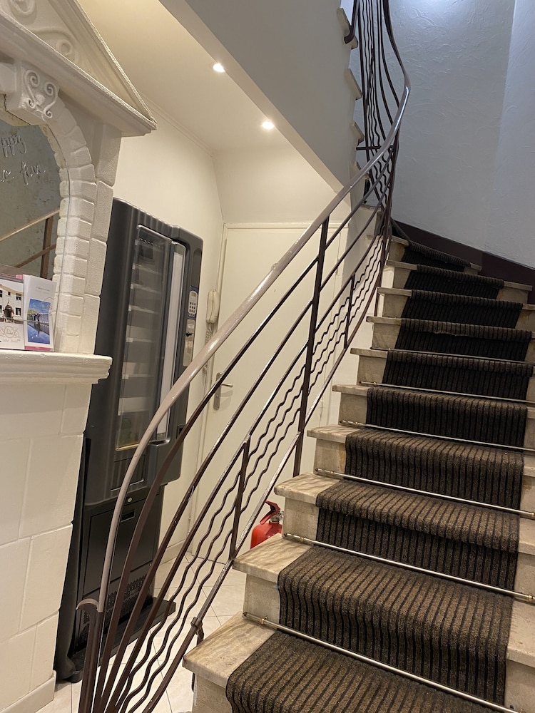 Hotel Lutetia 22/40