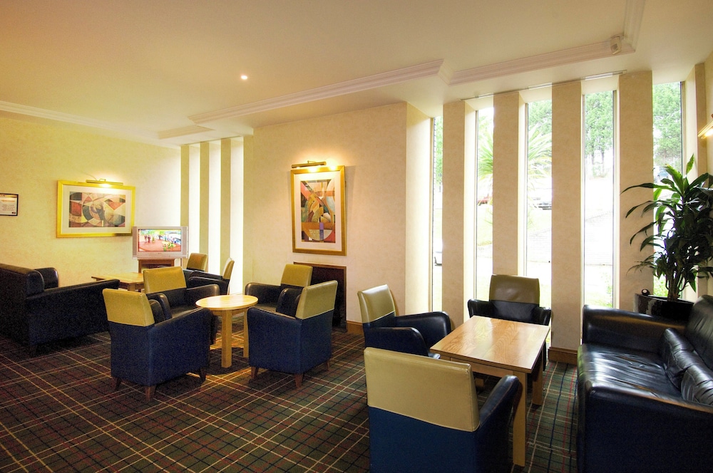 Premier Inn Cardiff North 24/49