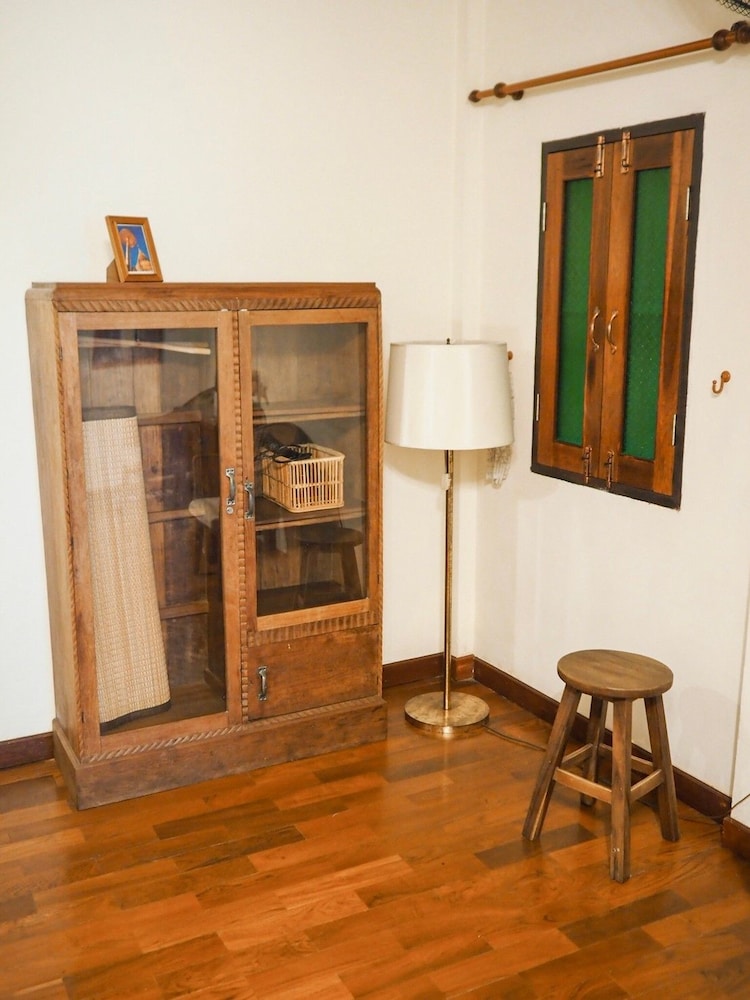 Rustic Guesthouse 35/50