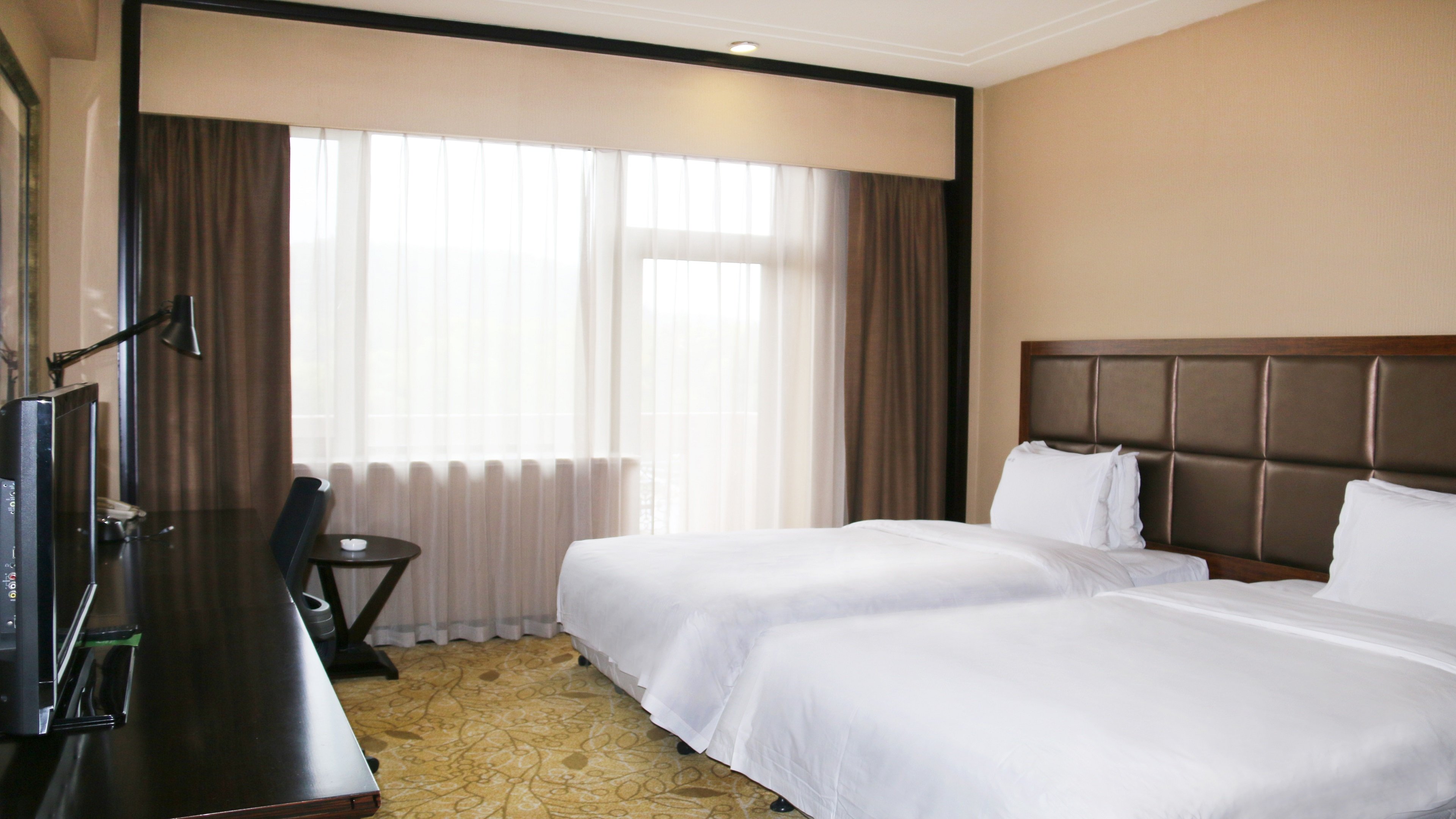 HOLIDAY INN MUDANJIANG 15/50