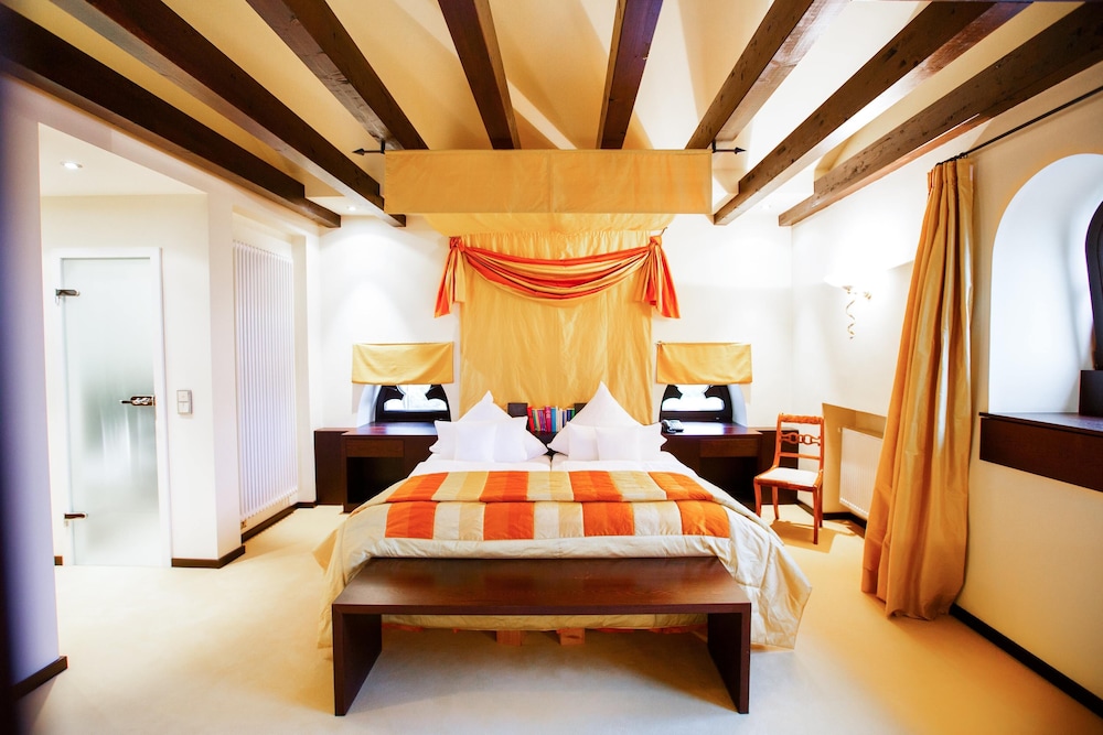 Castle, Tower, Suite