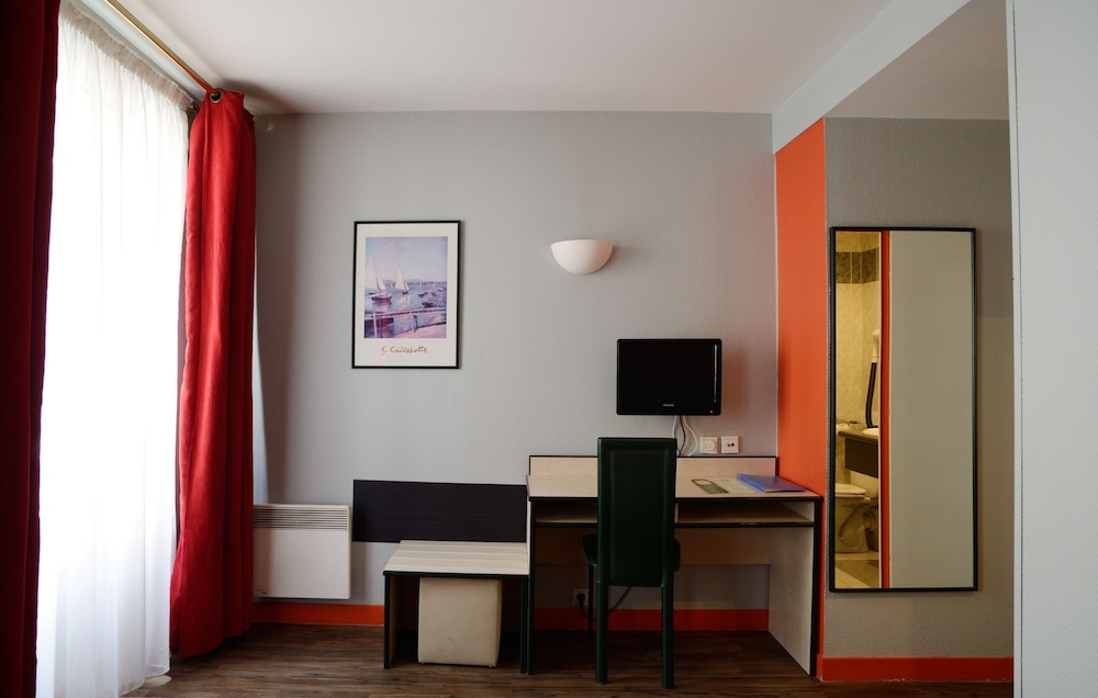 HOTEL PIERRE NICOLE 51/53