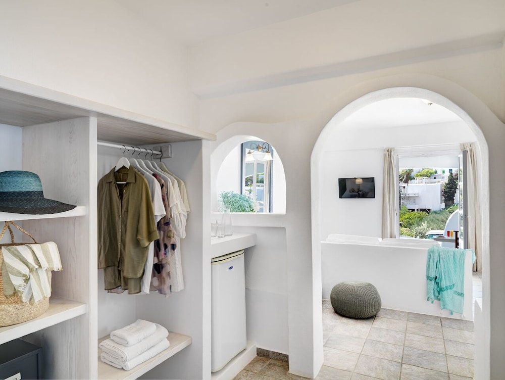 Aloni Hotel Paros 48/50