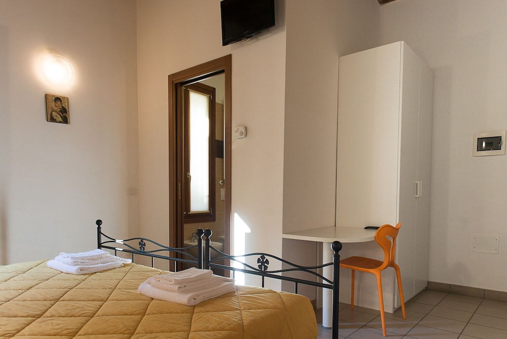 Domus Clugiae 8/41