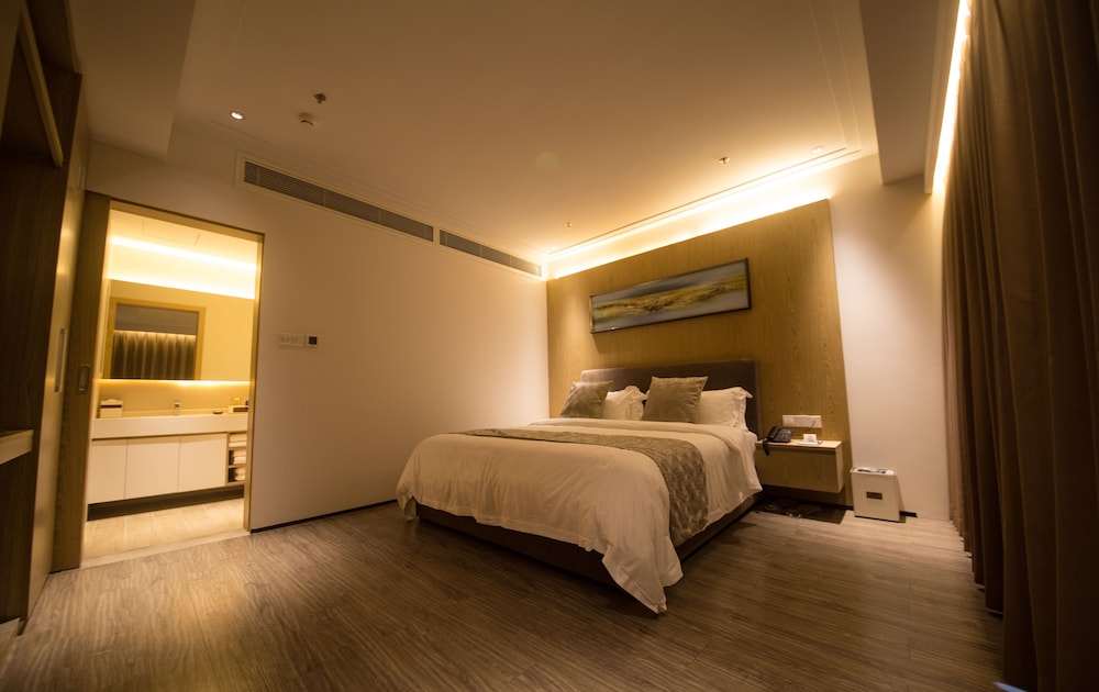Dahengqin Superior Talent Residence 10/38