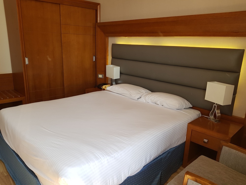 Maadi Hotel 12/62