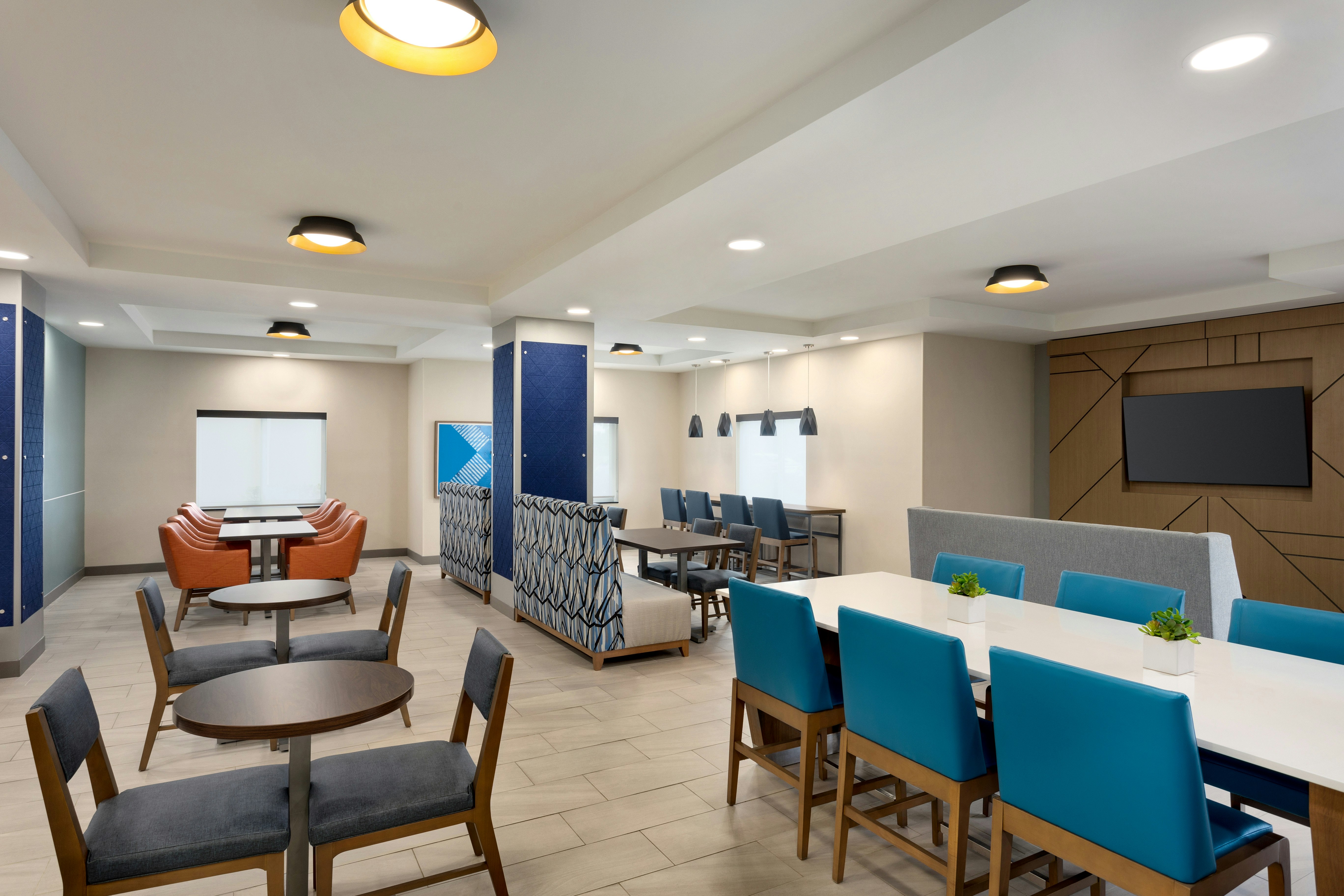 Holiday Inn Express Hotel Suites Fort Pierce West 43/58