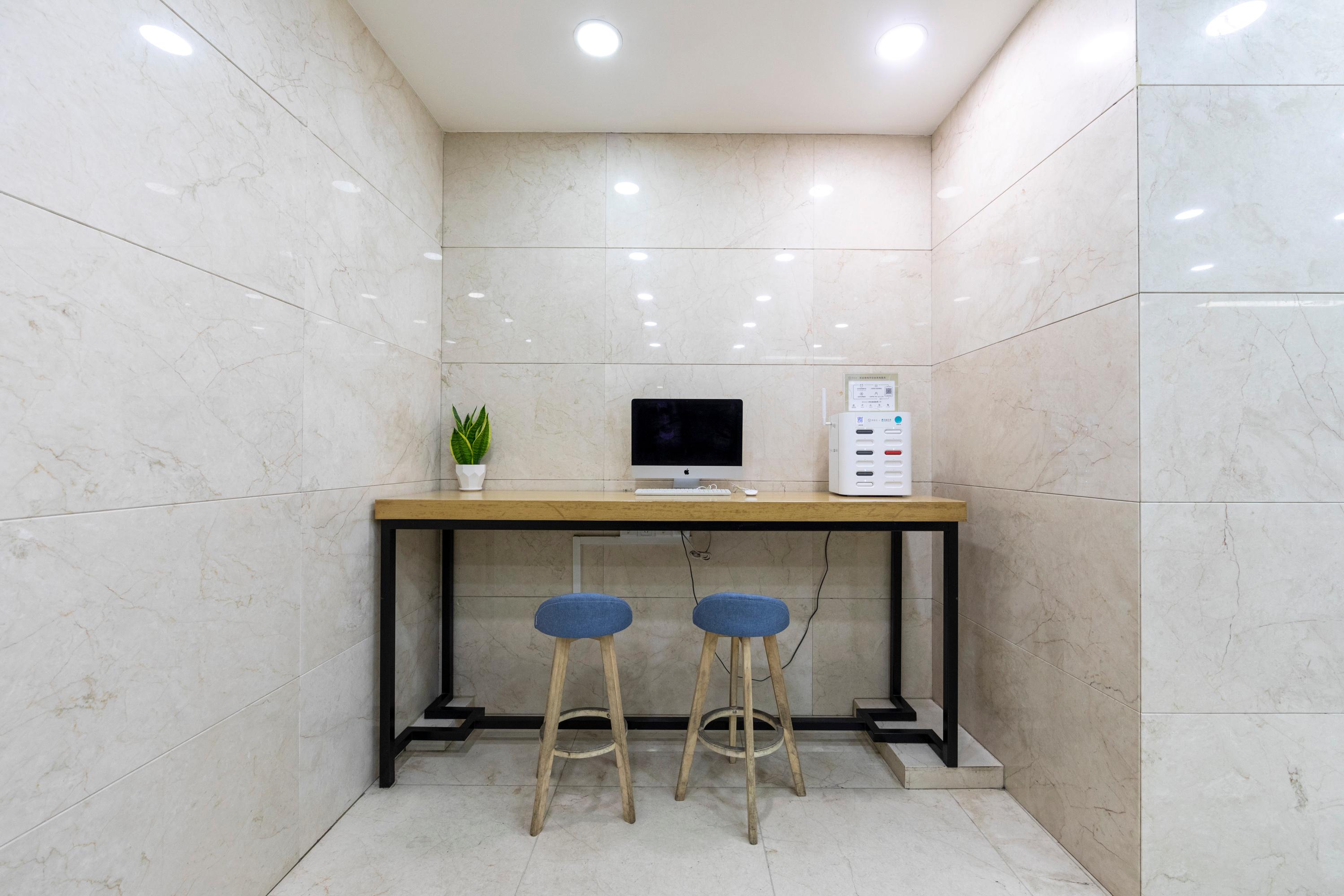 Hanting Hotel Shanghai Bund Jiangxi Zhong Road 4/21