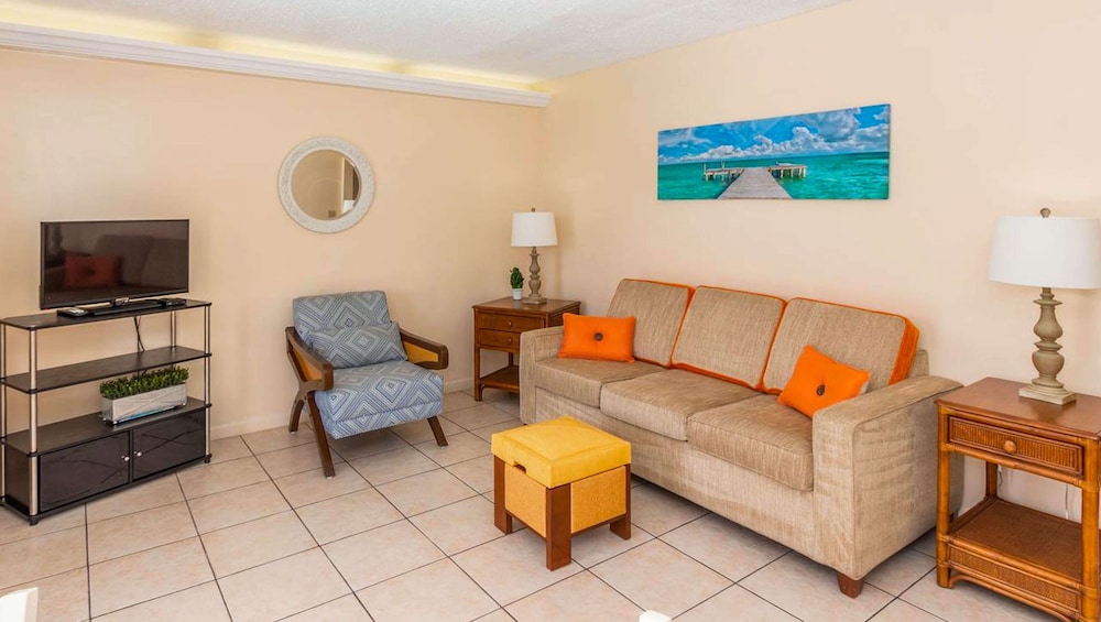 Belleair Beach Resort Motel 27/45