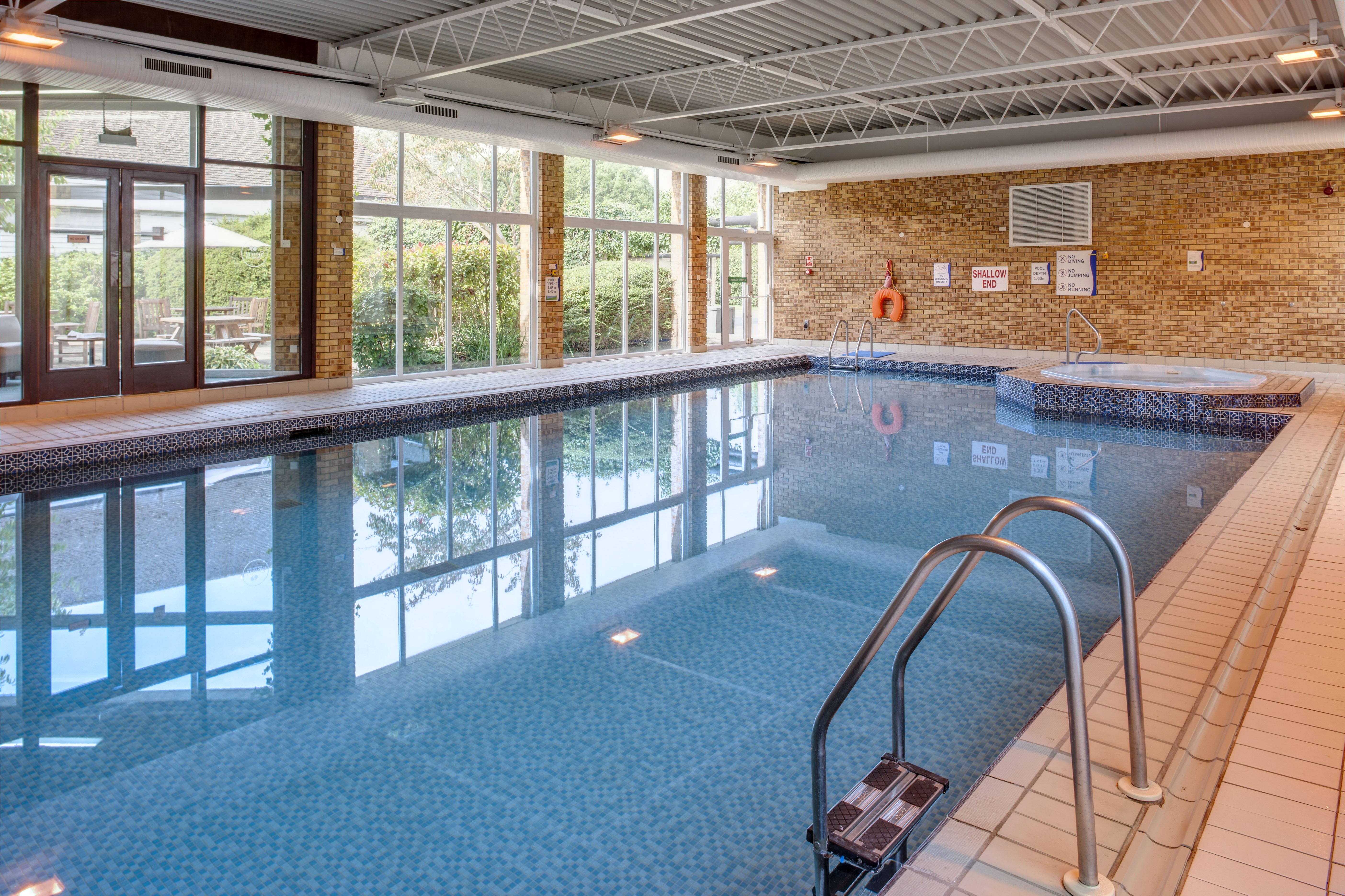 Holiday Inn Swindon 24/50