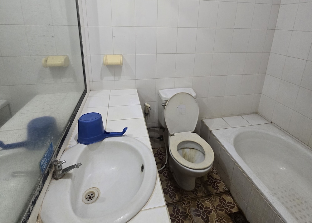 Hotel Royal Juanda 34/38