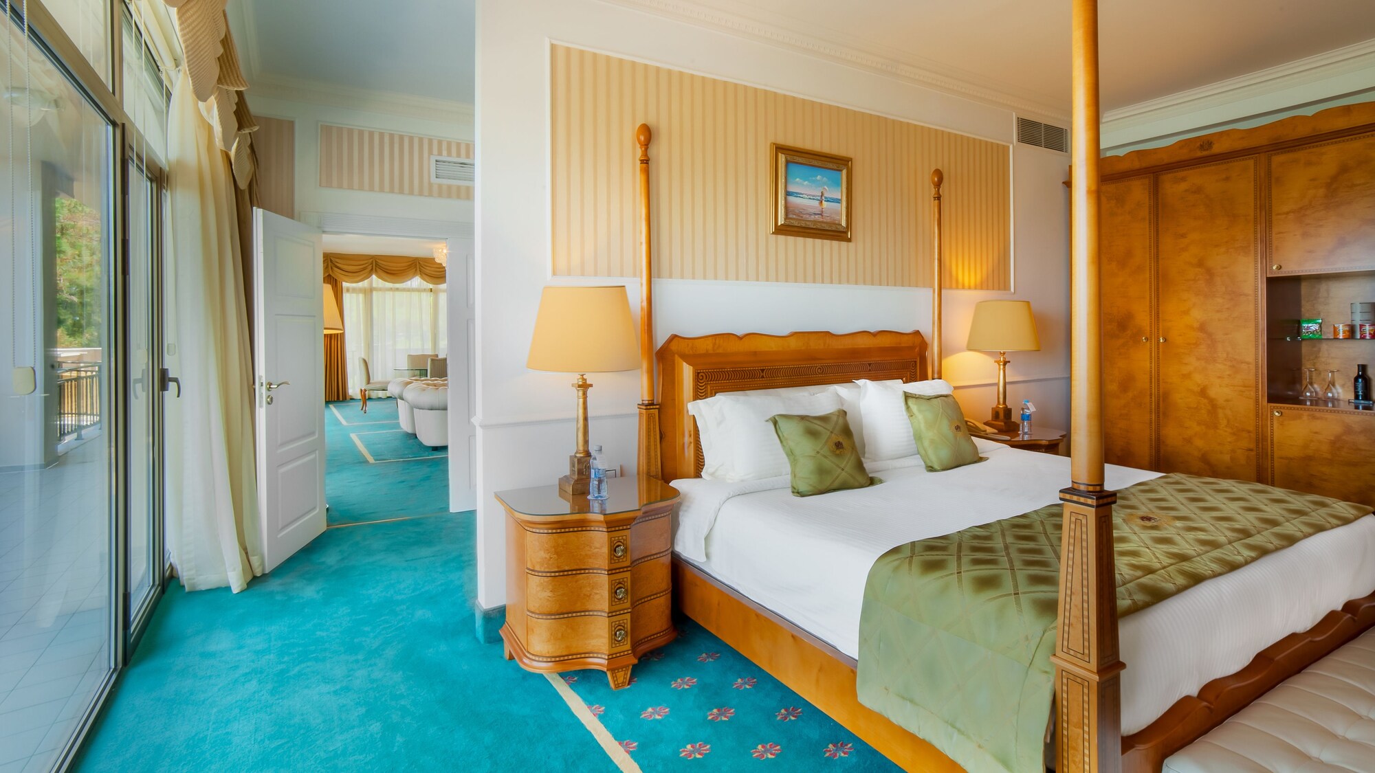 Grand, Milan, Premier, Suite, King Bed