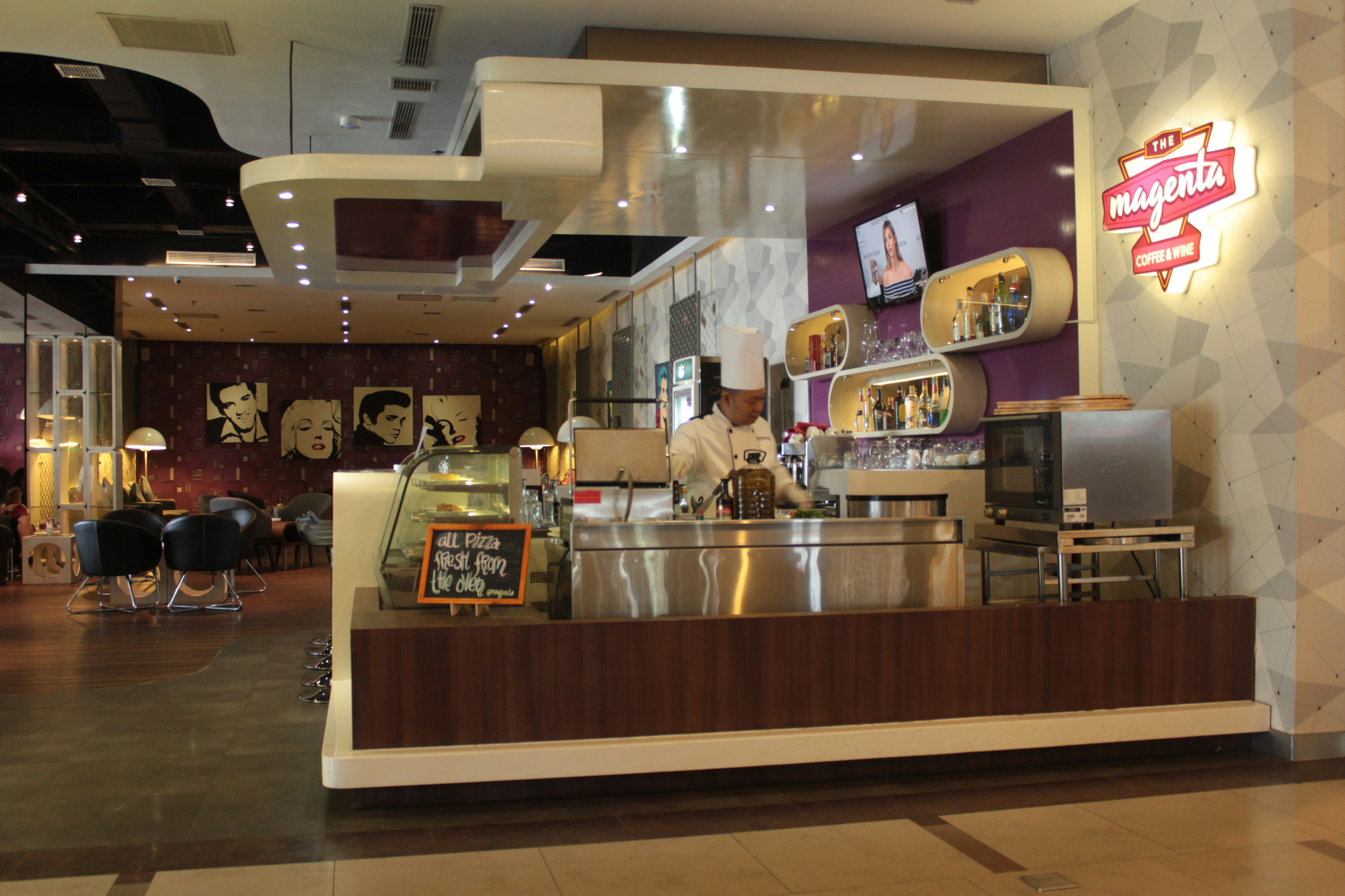 Holiday Inn Pasteur 25/50