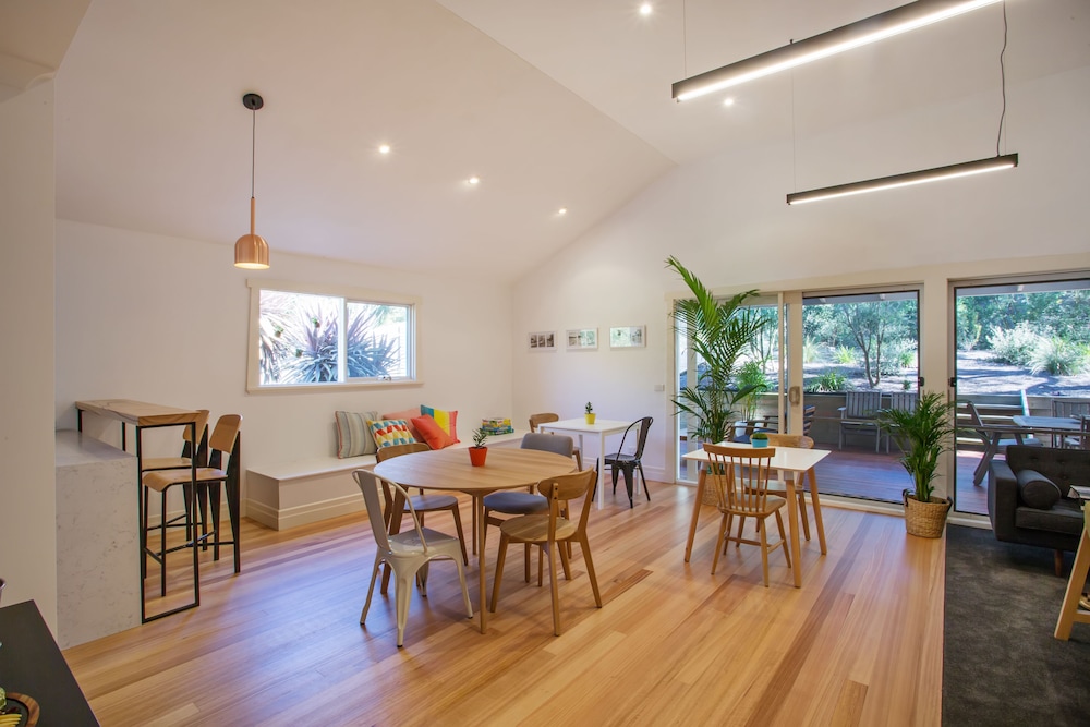 Sunny Side Up B&B 53/68