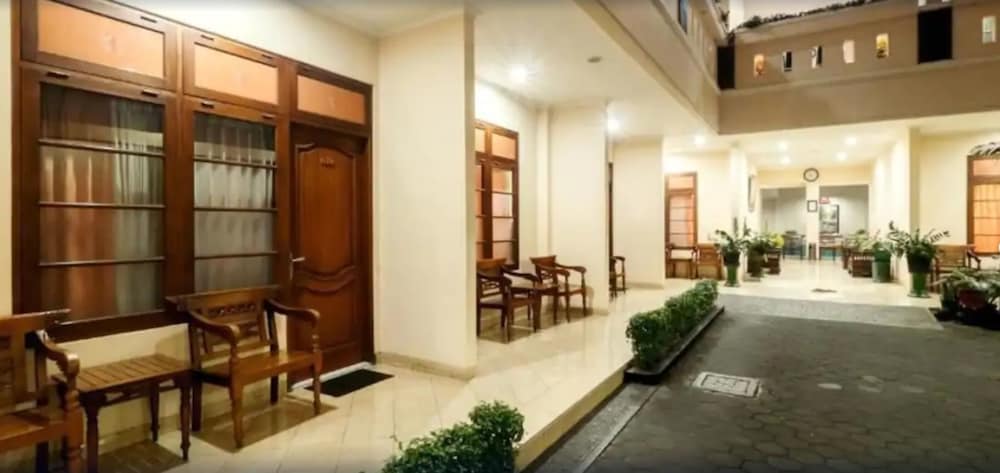 Maliboro Inn Hotel 3/61