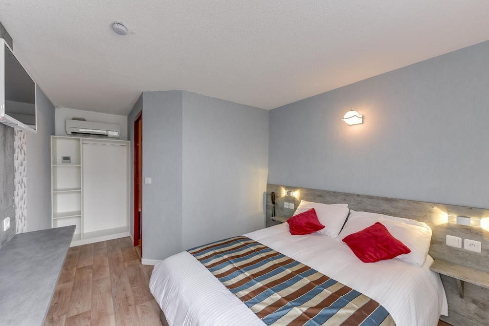 Brit Hotel Confort Thouars 8/48