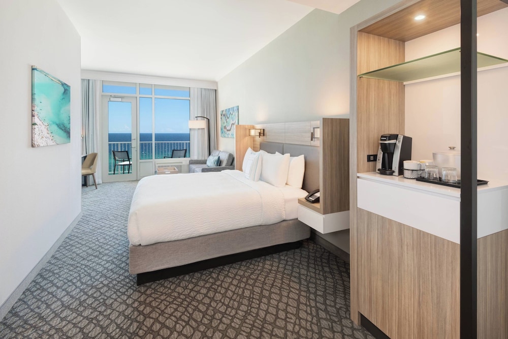 Family Suite, King Bed, Bunk Beds, Gulf View, Sofa, Balcony, Corner