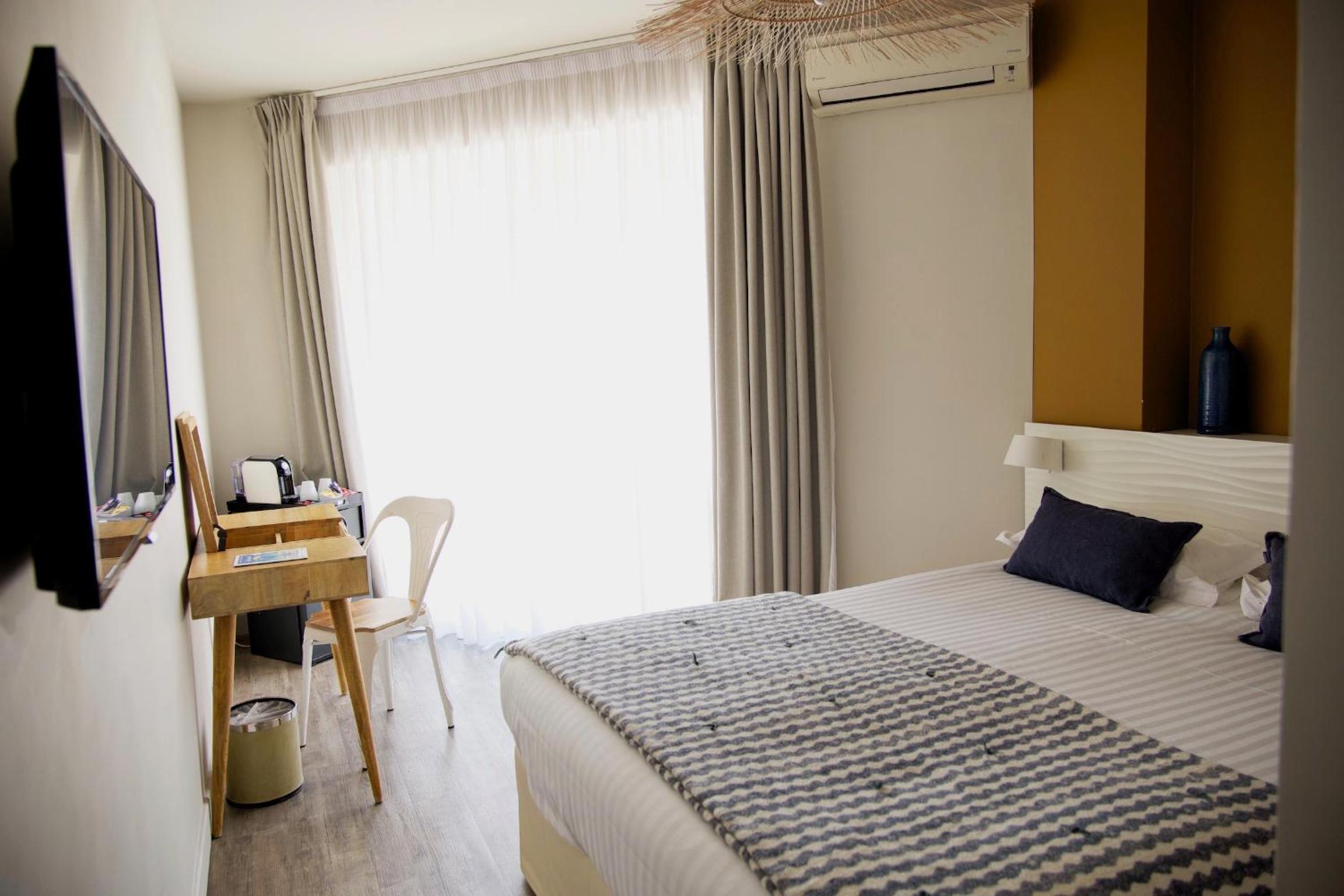 Room, Double Bed, Hill View, Terrace