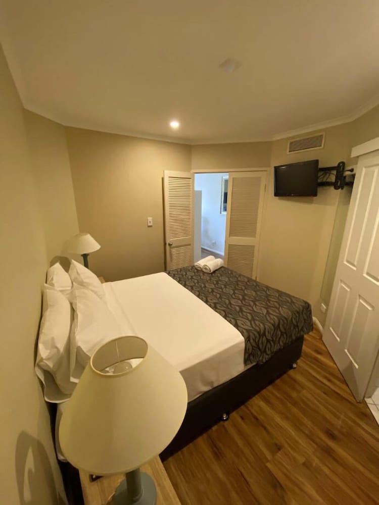 Il Palazzo Boutique Apartment Hotel 20/50