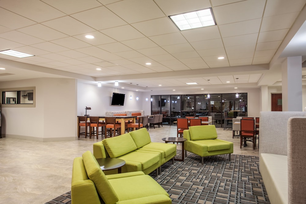 Holiday Inn Express Suites Augusta West Ft Gordon Area 50/69