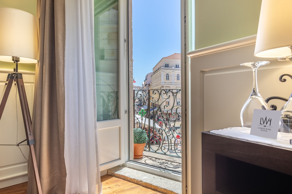 Lisbon Wine Hotel 13/60