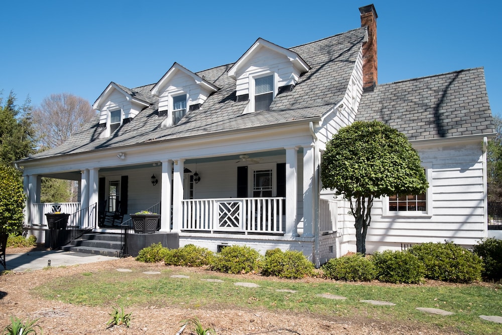Swamp Rabbit Inn Travelers Rest 45/50