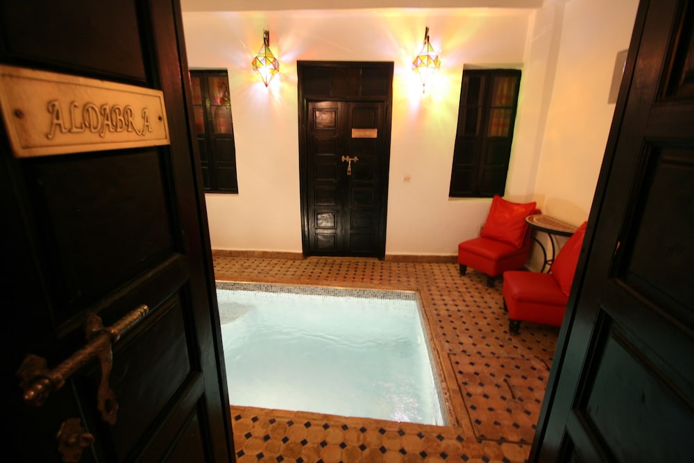 RIAD AFRICA 37/80