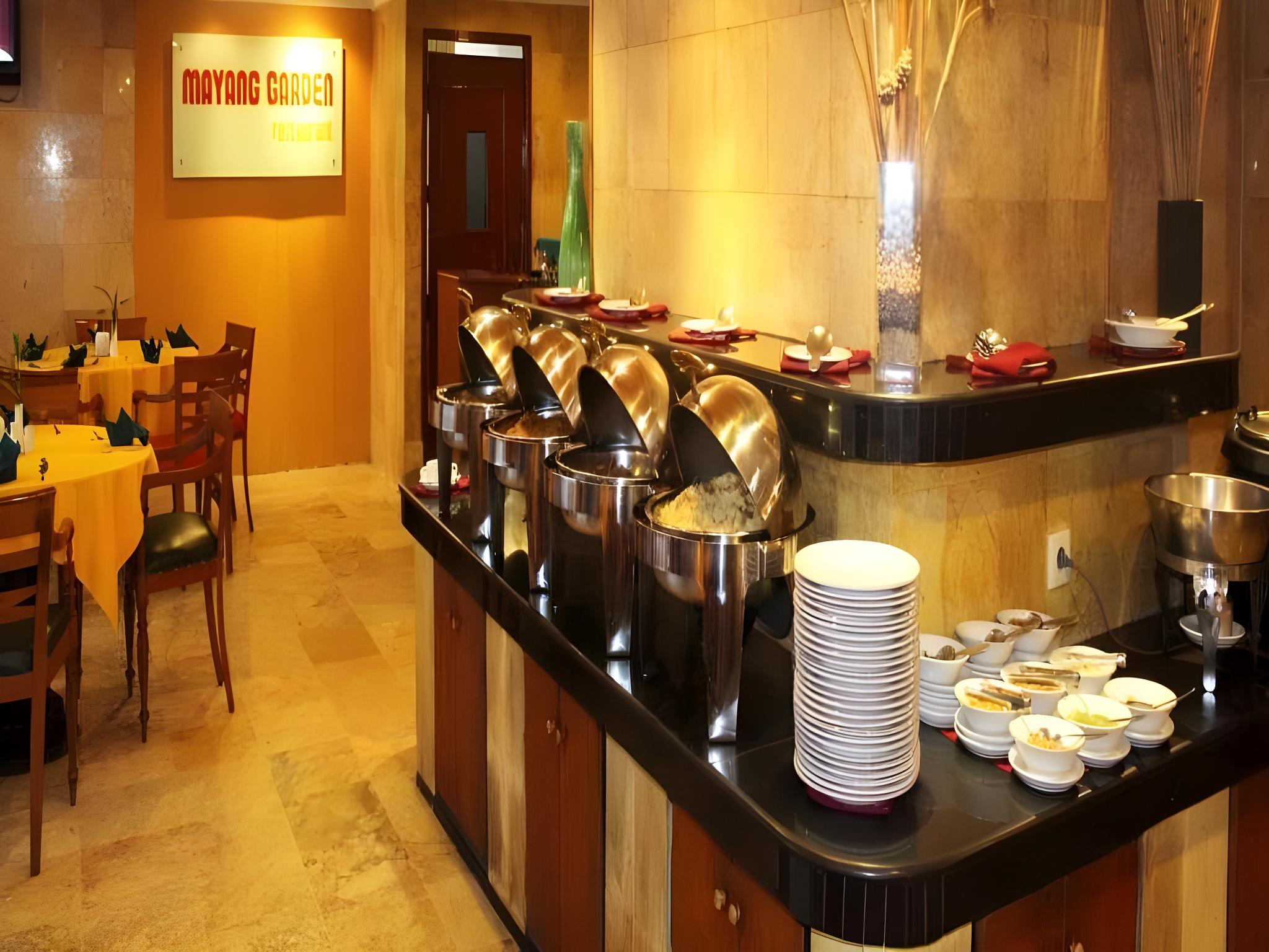 Nida Rooms Purna Mtq 10/17