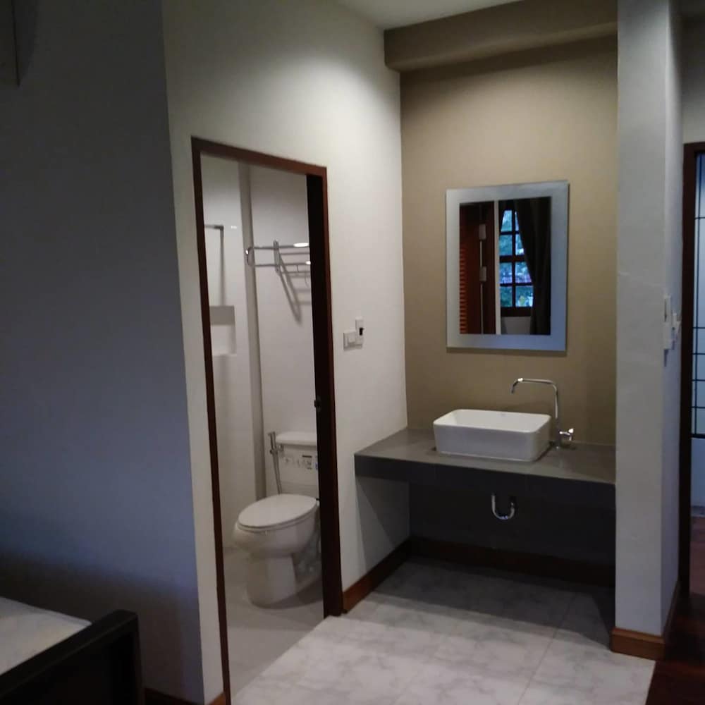 Phumin Place Hotel 11/28