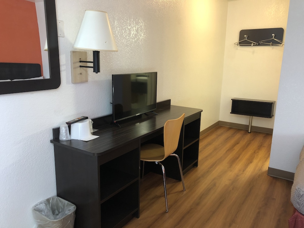 Motel6 Santa Rosa NM 45/54