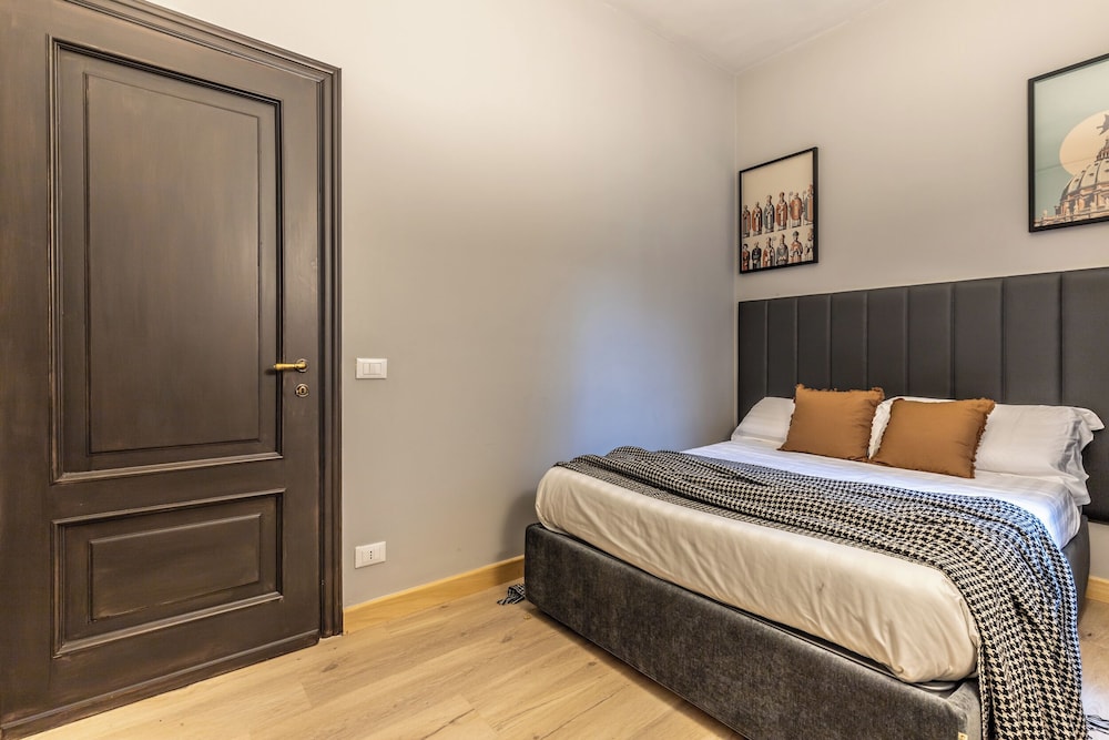 Flatinrome Deluxe Rooms 17/50