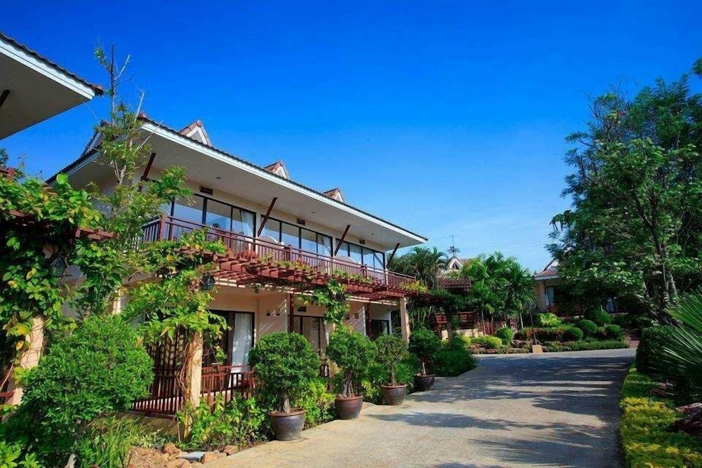Chawalun Resort 4/50