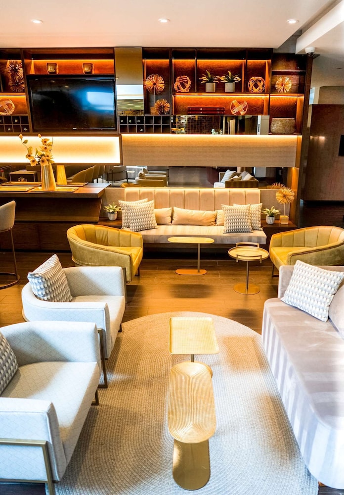 Hotel 93 Luxury Residences 20/69