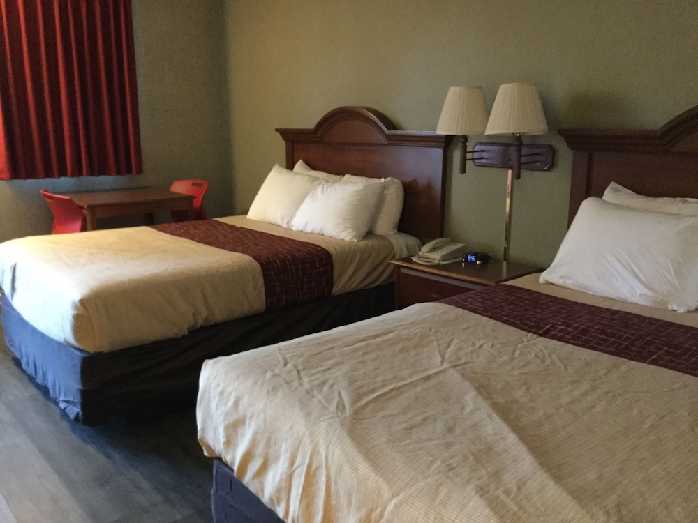 Falls Inn Newton Falls 18/43