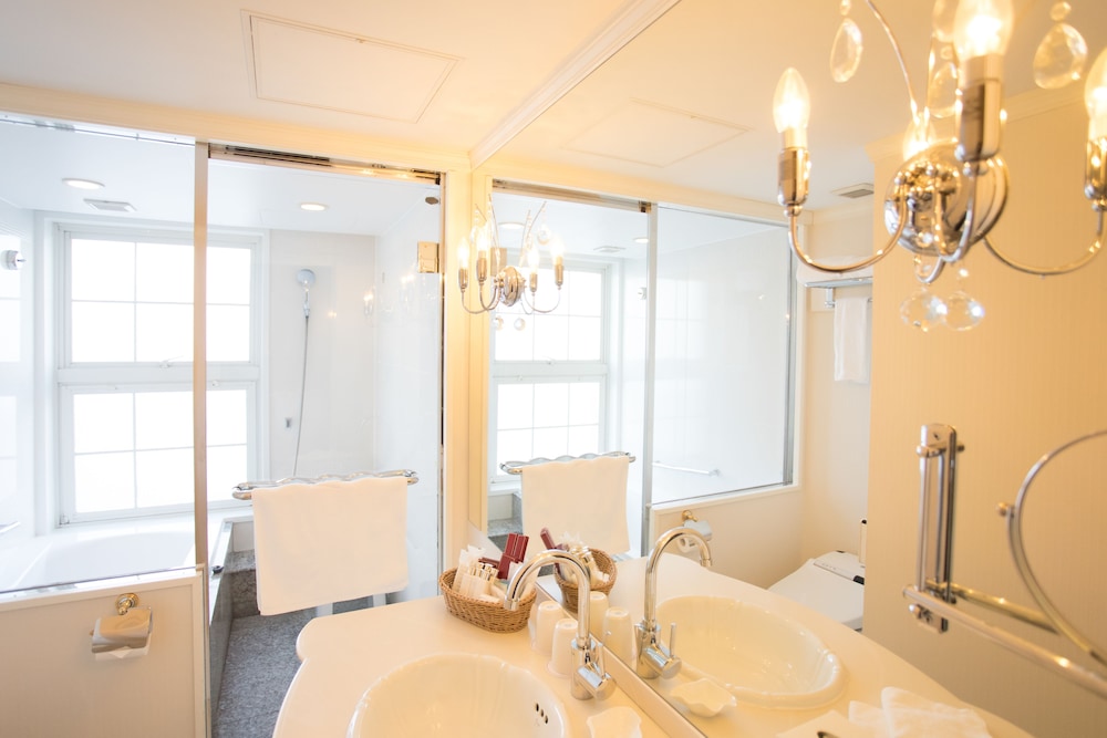 Kobe Kitano Hotel 49/50