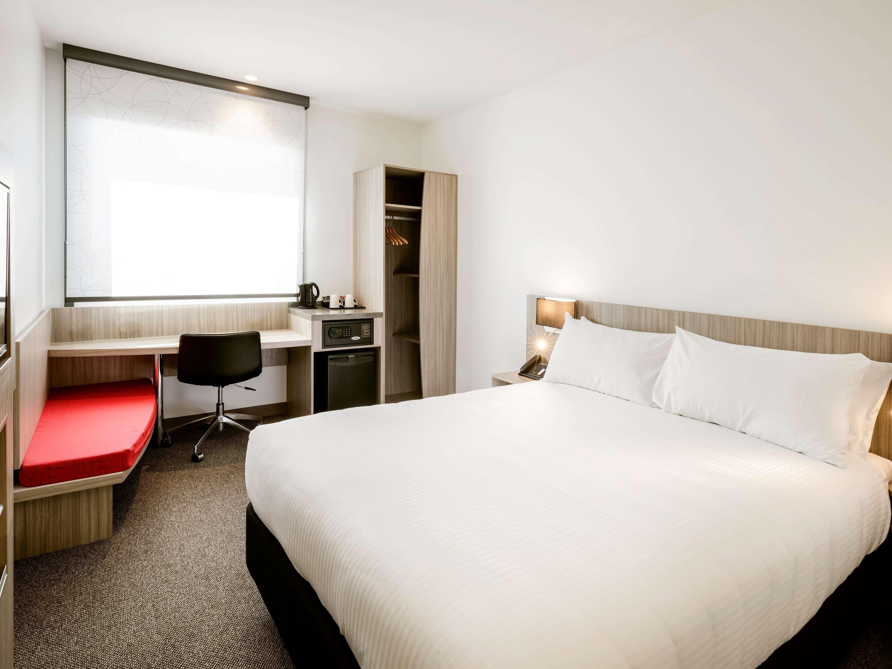 SUPERIOR, QUEEN BED, HIGH FLOOR