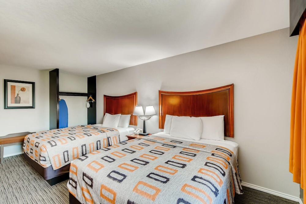 Orangewood Inn Suites Midtown 15/58