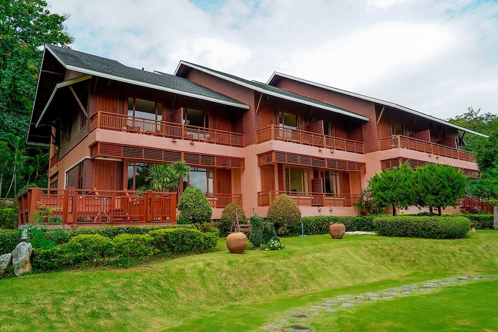 Valley Garden Resort 4/50