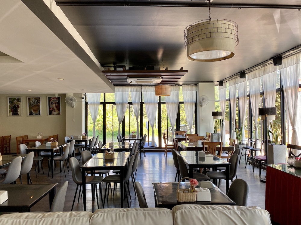 We Valley Boutique Hotel 56/67