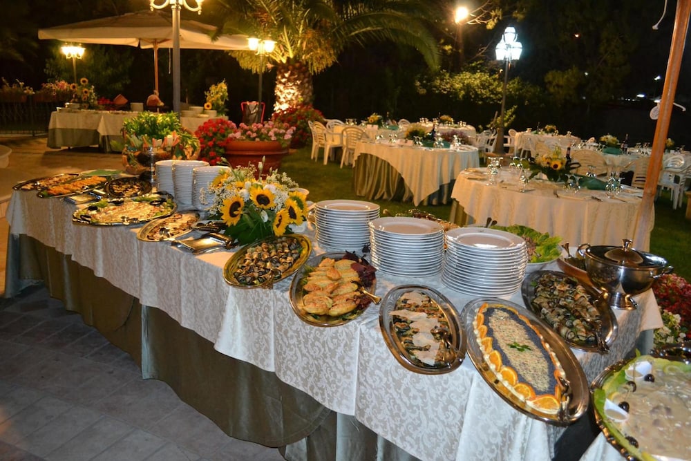 La Villa Dei Gourmets 33/50