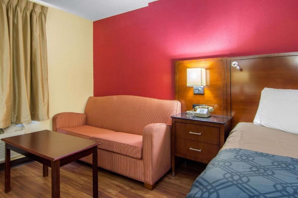 Travelodge By Wyndham Forsyth Ex Econo Lodge Forsyth 13/21