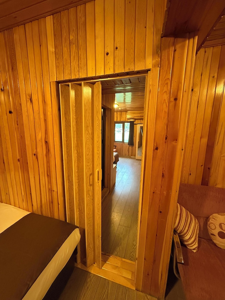 Ozkan Hotel 15/50