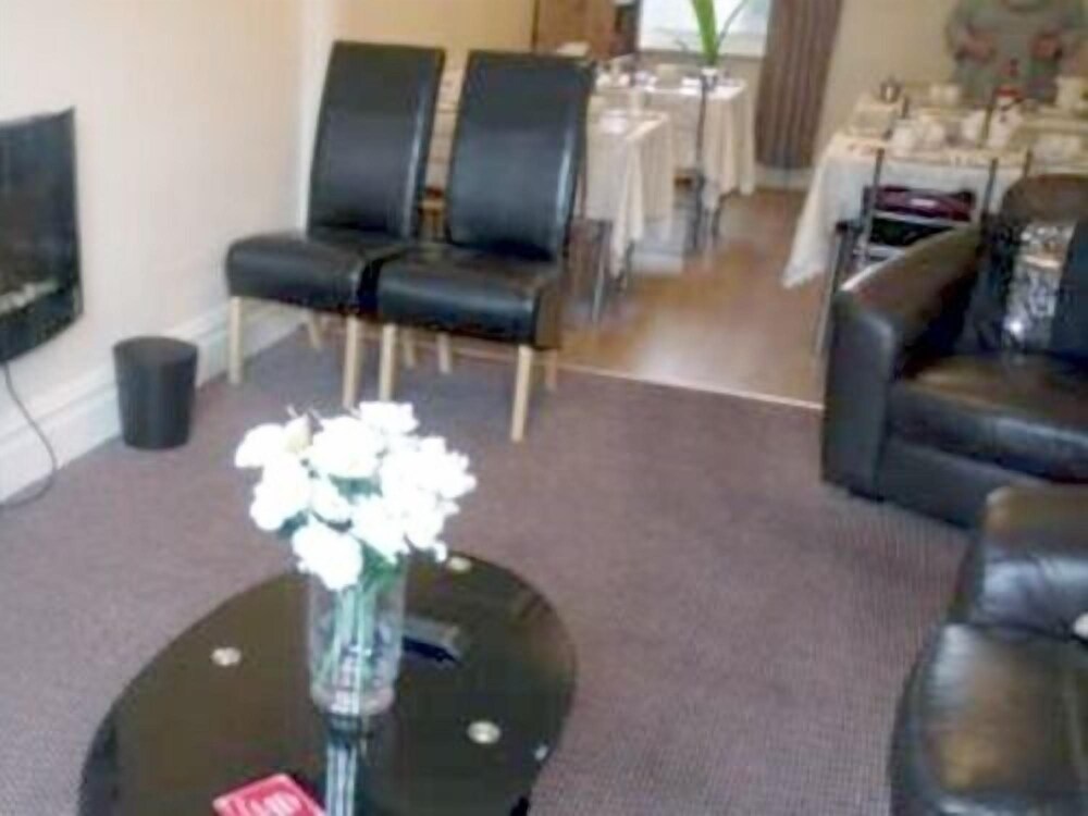 Hazelgrove Guest House 17/25