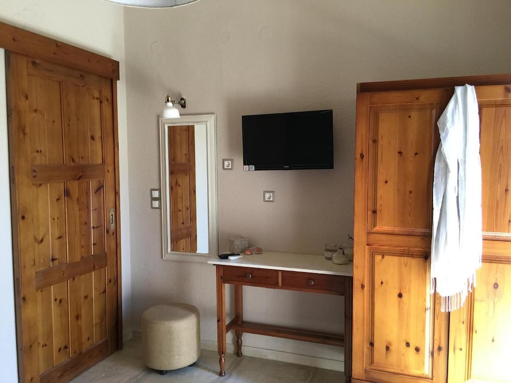 Evangelos Apartments 32/49