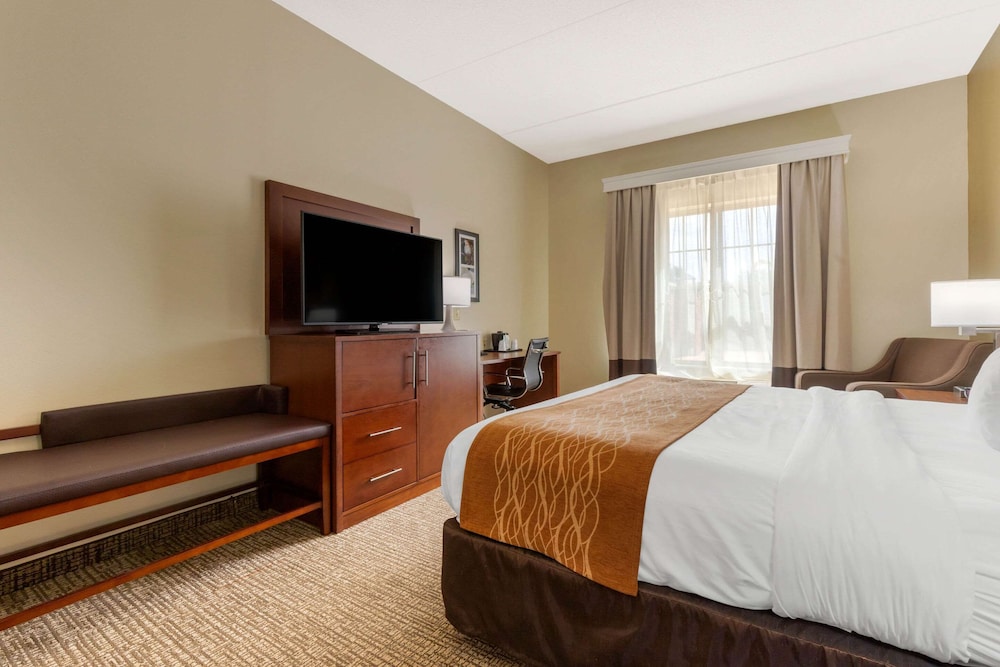 Comfort Inn & Suites Cordele GA 12/31