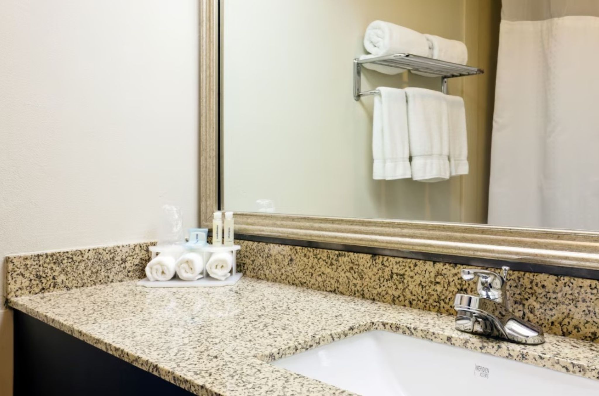 غرفة بسريرين كوين لذوي الإعاقة، Holiday Inn Express Hotel And Suites Port Clinton Catawba Island 3/4