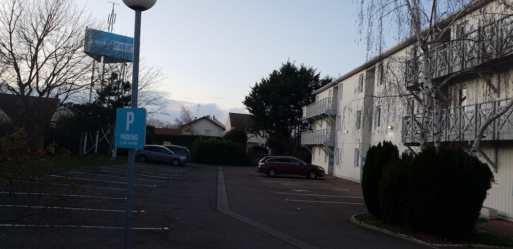 Kyriad Direct Poissy Acheres 16/20