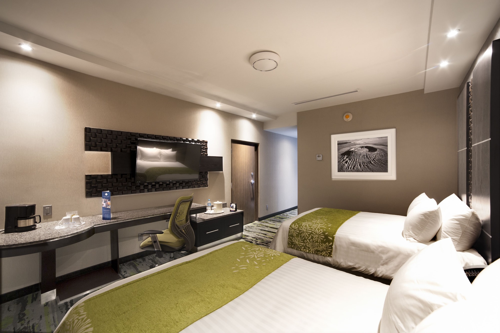Superior, 2 Queen Beds