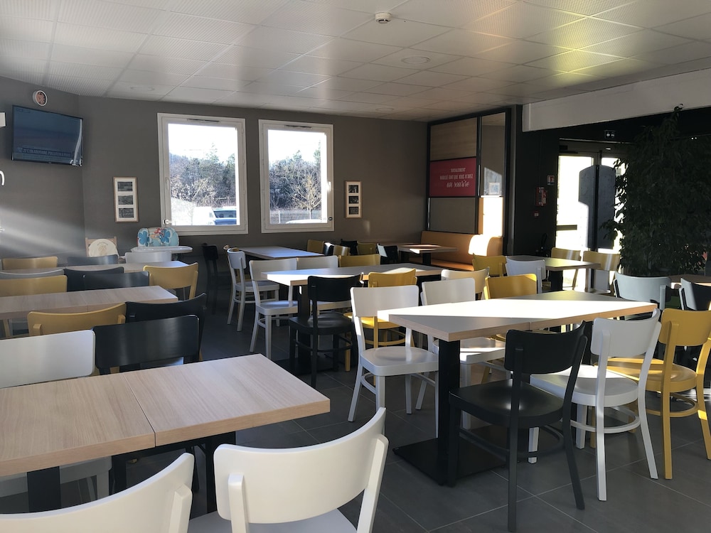 B&B HOTEL Brive-La-Gaillarde 21/26