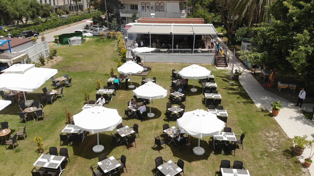 Sirma Hotel 3/50